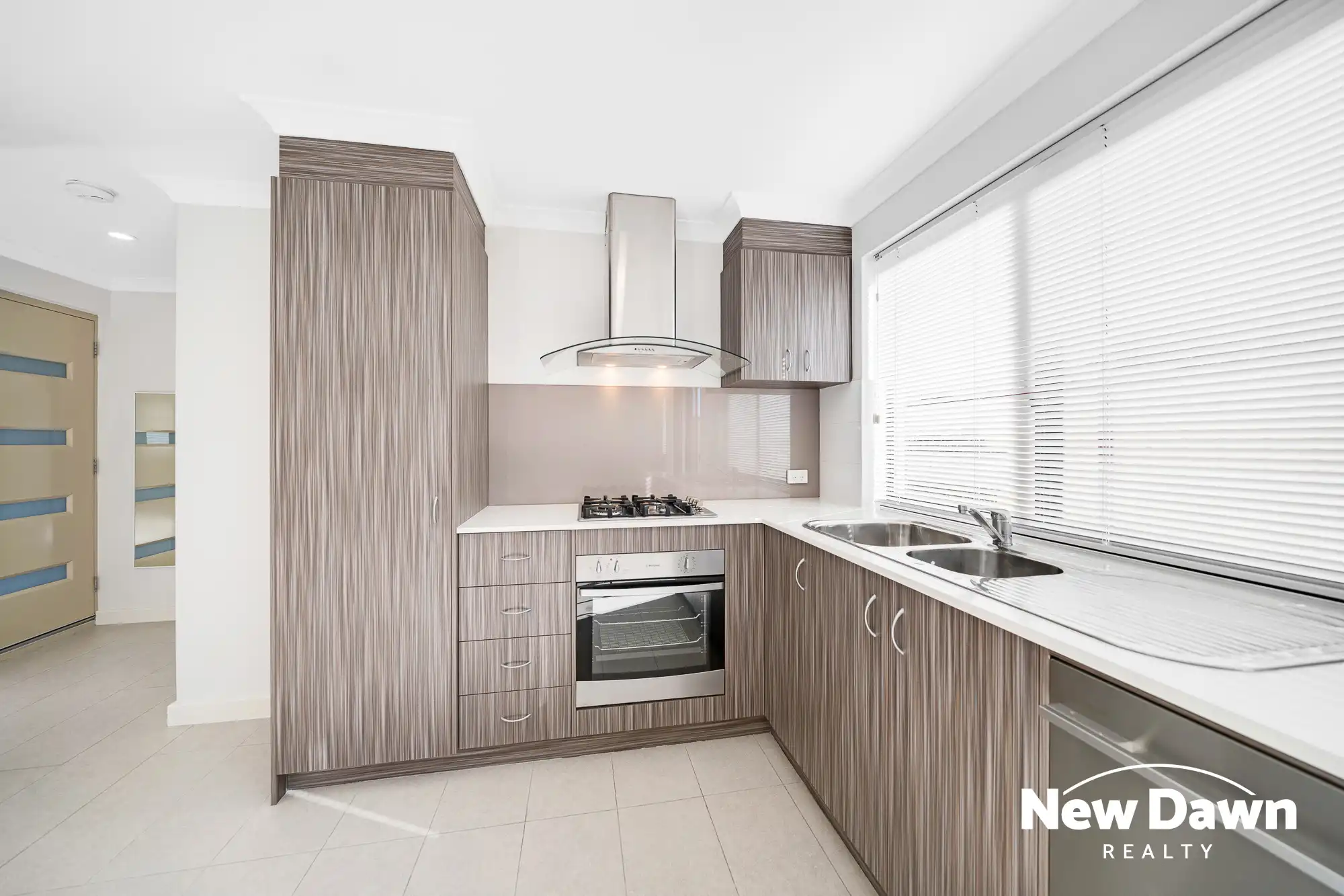 2/143 Morrison Road