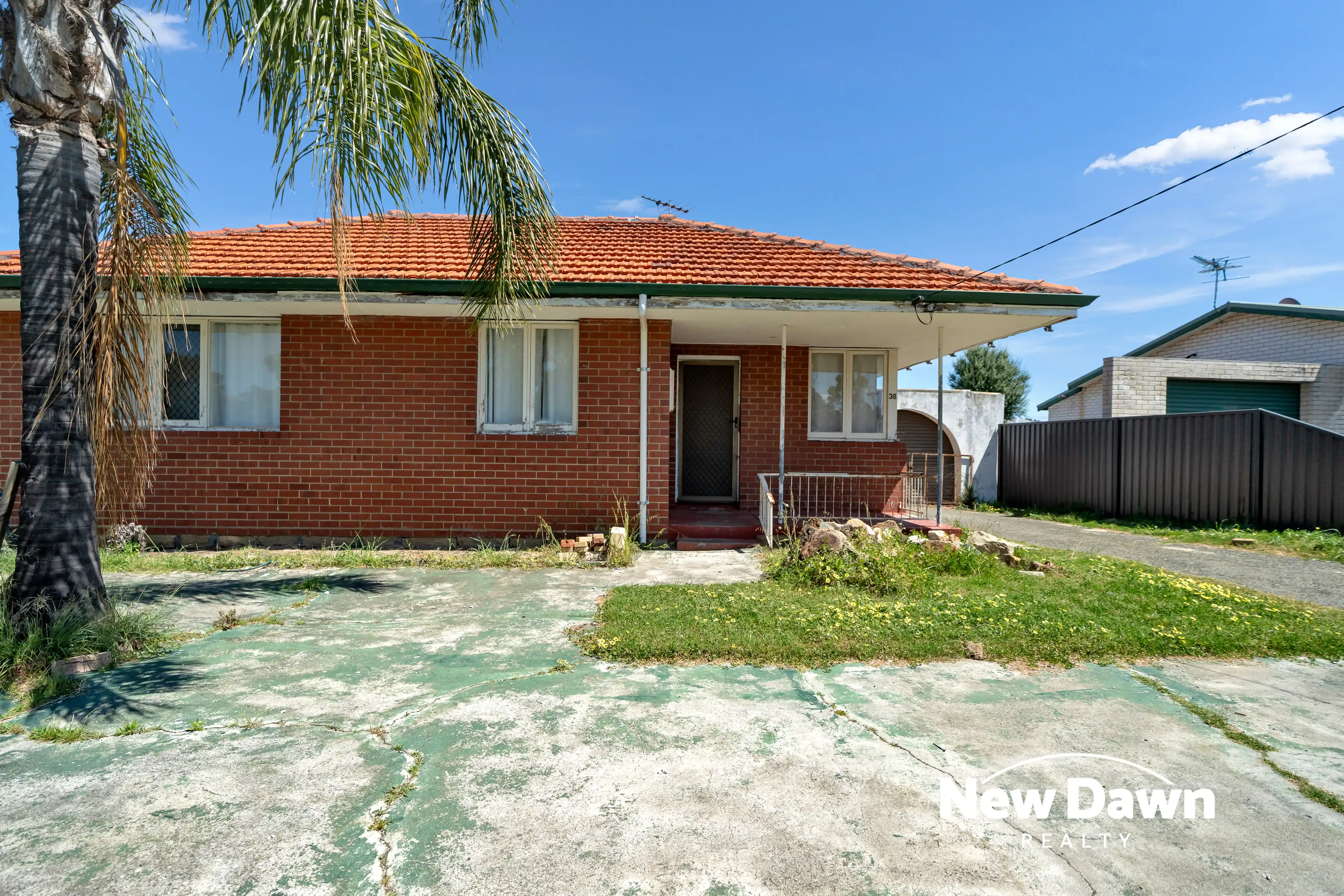 38 Derrington Crescent